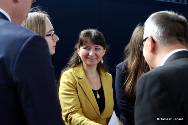 2015-10-16-122142-canon eos 700d